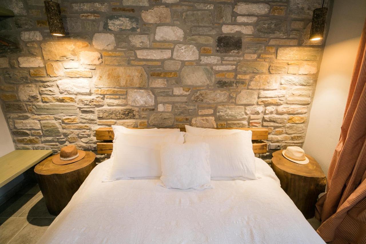 Farm stay Karaiskos Agritourism Farm *