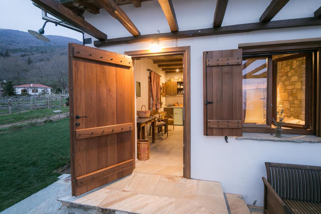Farm stay Karaiskos Agritourism Farm